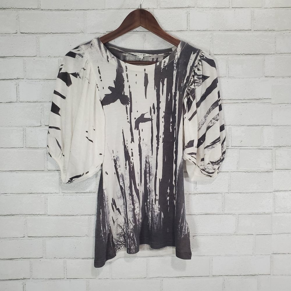 Forever 21 cute bird abstract top